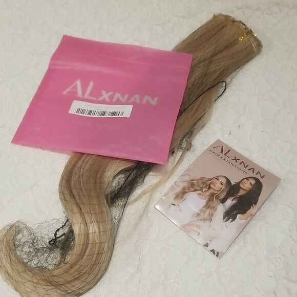 Dirty blonde Clip in human hair extensions 22" - Picture 3 of 16